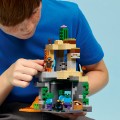 Klocki LEGO Minecraft Zombie Dungeon 284 elementy