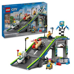 LEGO 60460 CITY Bez granic: tor z rampami dla wyścigówek