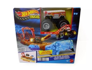 Hot Wheels Monster Trucks Kaskaderska Wyrzutnia JML04 + 5 Alarm